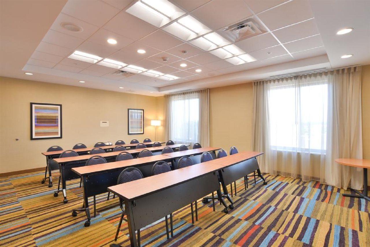 Fairfield Inn & Suites By Marriott Eau Claire/Chippewa Falls Ngoại thất bức ảnh