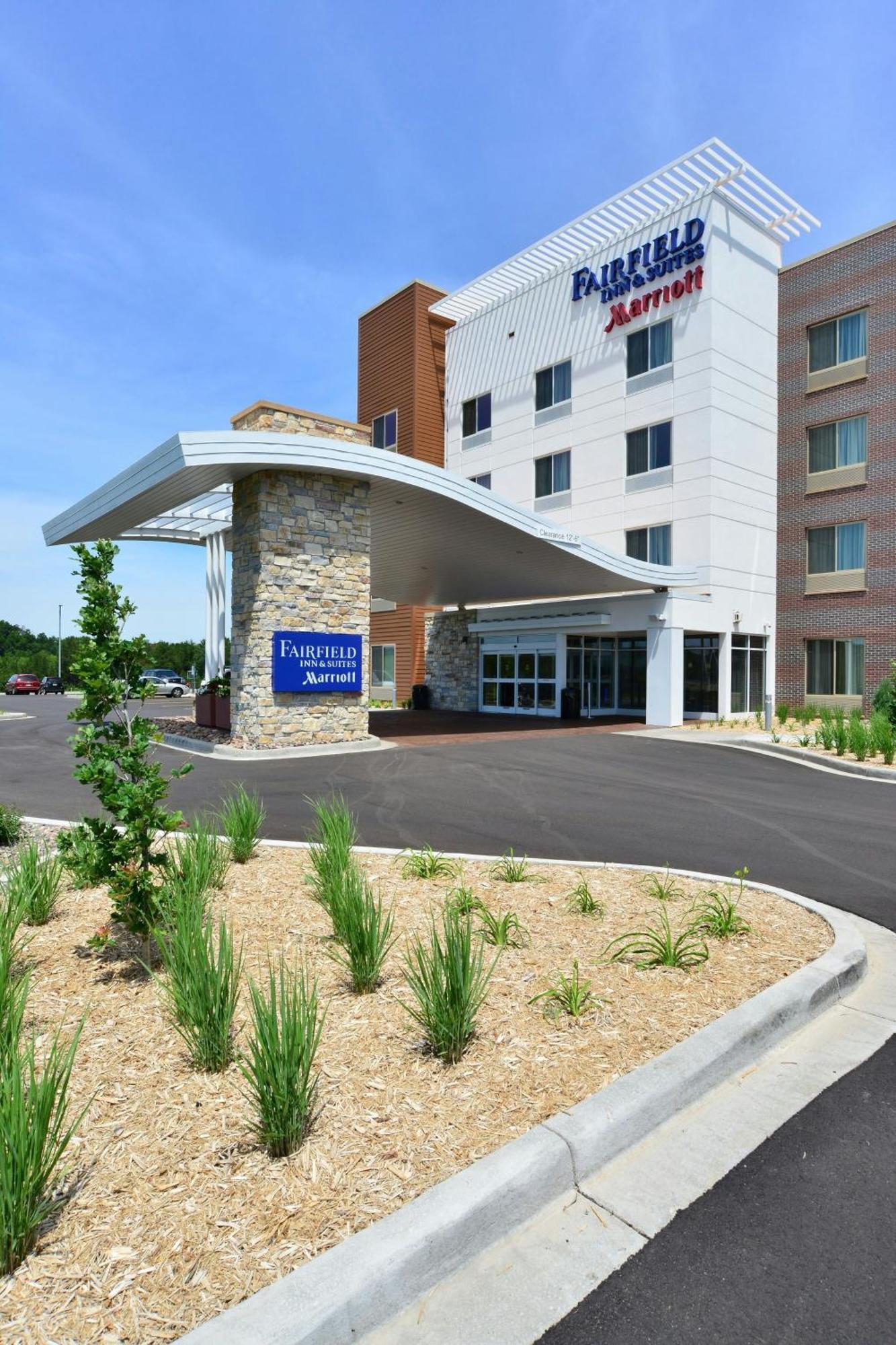 Fairfield Inn & Suites By Marriott Eau Claire/Chippewa Falls Ngoại thất bức ảnh