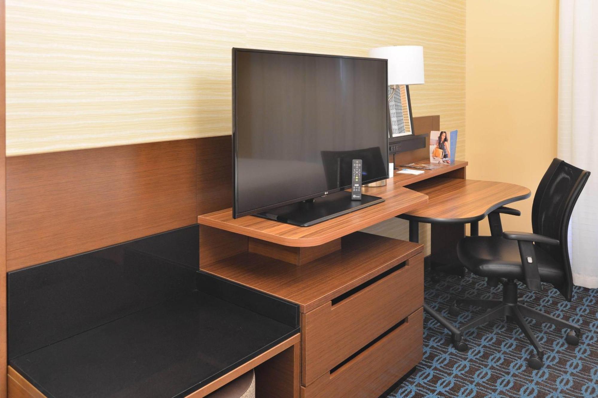 Fairfield Inn & Suites By Marriott Eau Claire/Chippewa Falls Ngoại thất bức ảnh