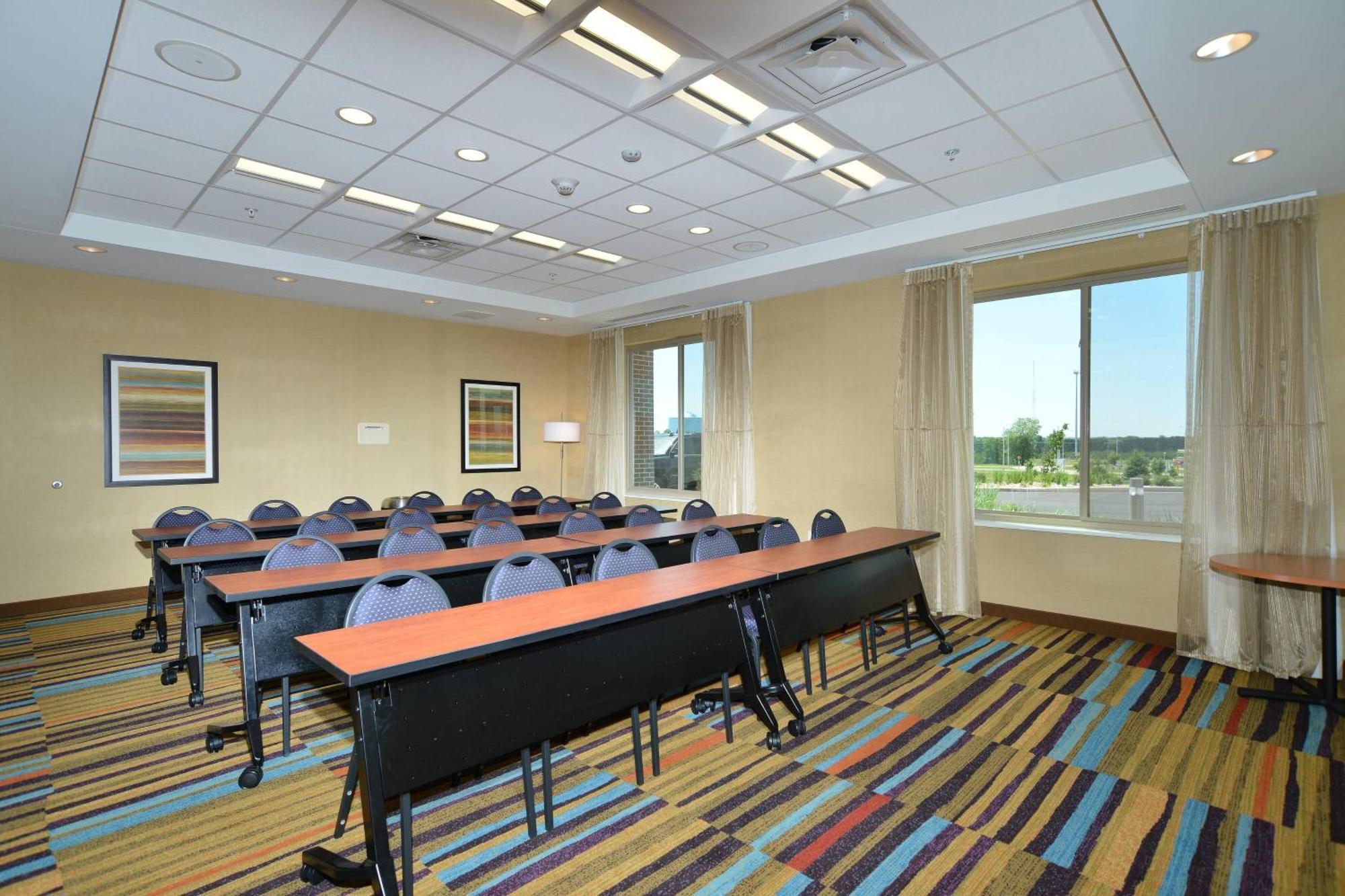 Fairfield Inn & Suites By Marriott Eau Claire/Chippewa Falls Ngoại thất bức ảnh